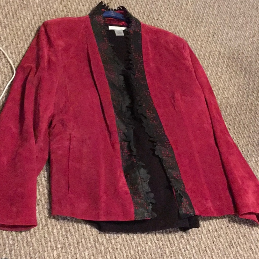 EUC,Red Suede Trimmed in Lace, Size 1X, side front angle pockets